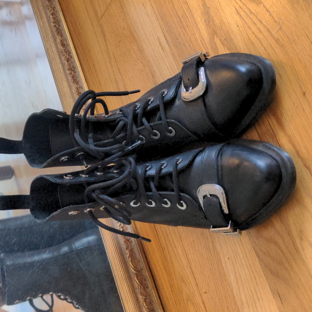 DR MARTENS Ulima Leather Buckled Pointed Toe Ankle Boot in Black SZ:6